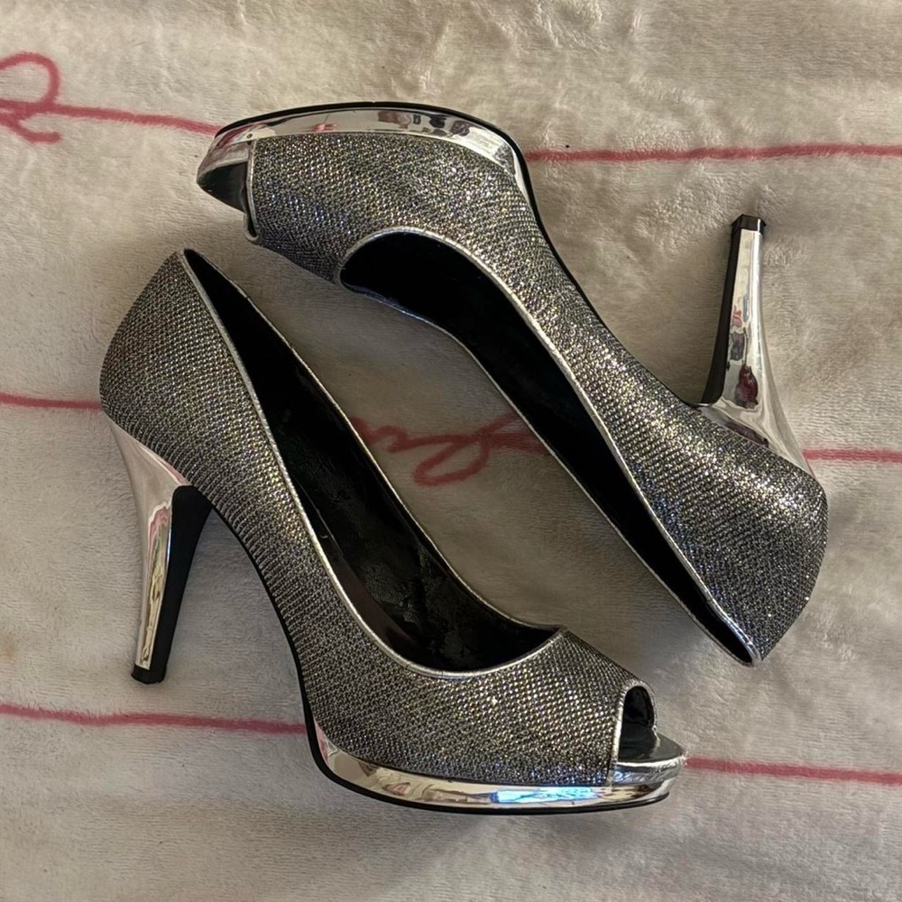 Nine West Silver Peep-Toe Pumps
